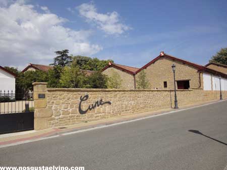 https://nosgustaelvino.com/2011/09/22/guia-de-enoturismo-iii-bodegas-cvne-d-o-c-rioja/
