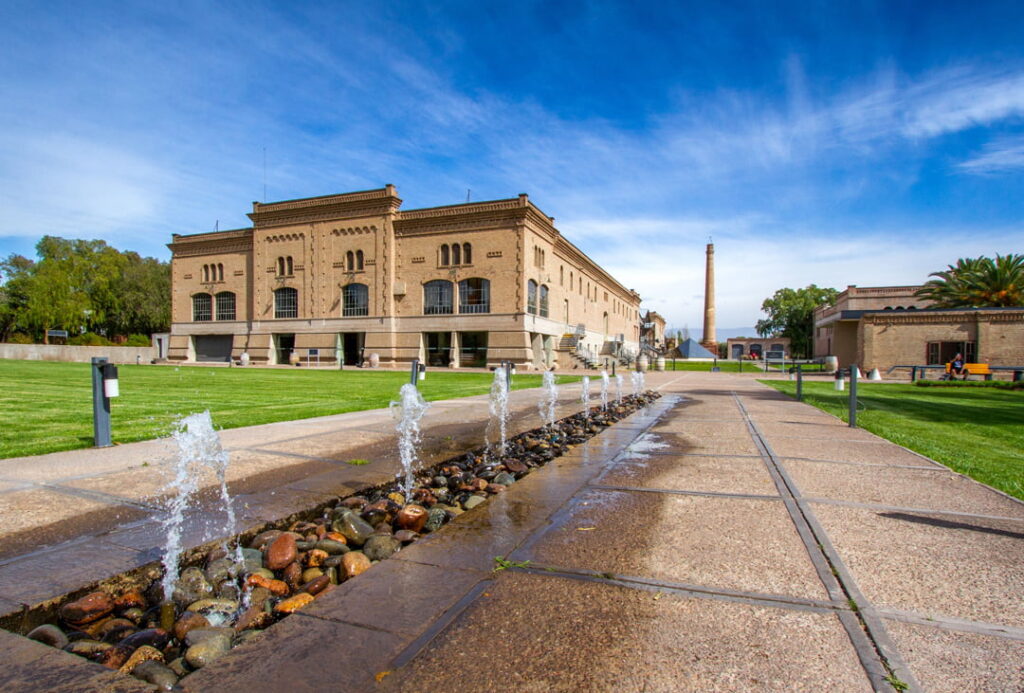 Vinícola https://mendozaviagem.com/producto/trapiche/