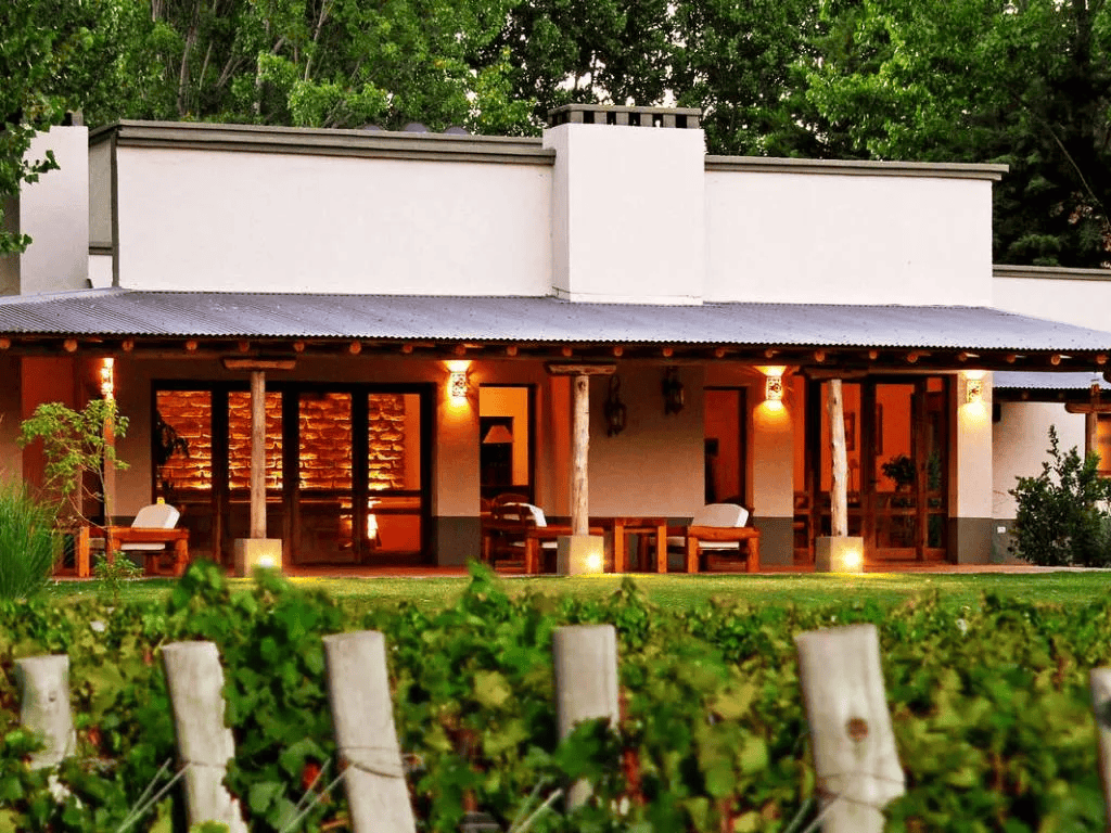 Vinícolas https://www.welcomeargentina.com/sanrafael/hotel-algodon-wine-estates_i.html