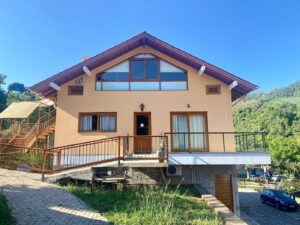 Vinhedos Pousada Peculiare https://www.tripadvisor.com.br/Hotel_Review-g680210-d19753070-Reviews-Vinicola_e_Pousada_Peculiare-Bento_Goncalves_State_of_Rio_Grande_do_Sul.html#/media/19753070/?type=ALL_INCLUDING_RESTRICTED&albumid=101&category=101