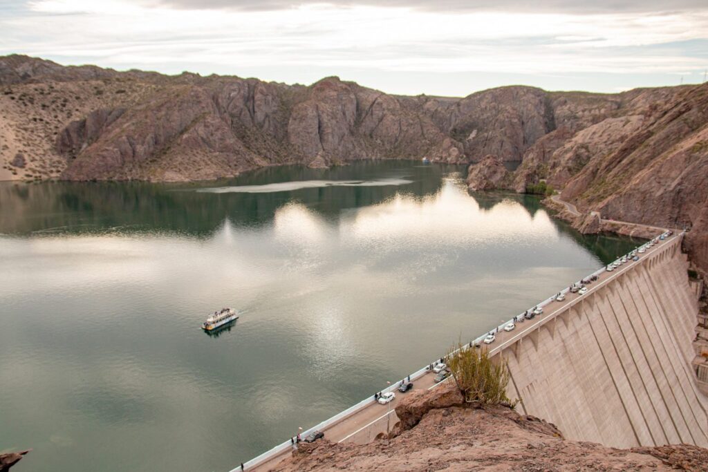 Dique Valle Grande Vinícolas